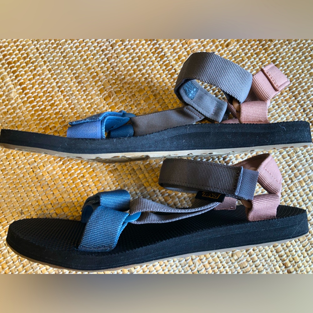 NWOT TEVA s10 women sandals - Picture 4 of 8